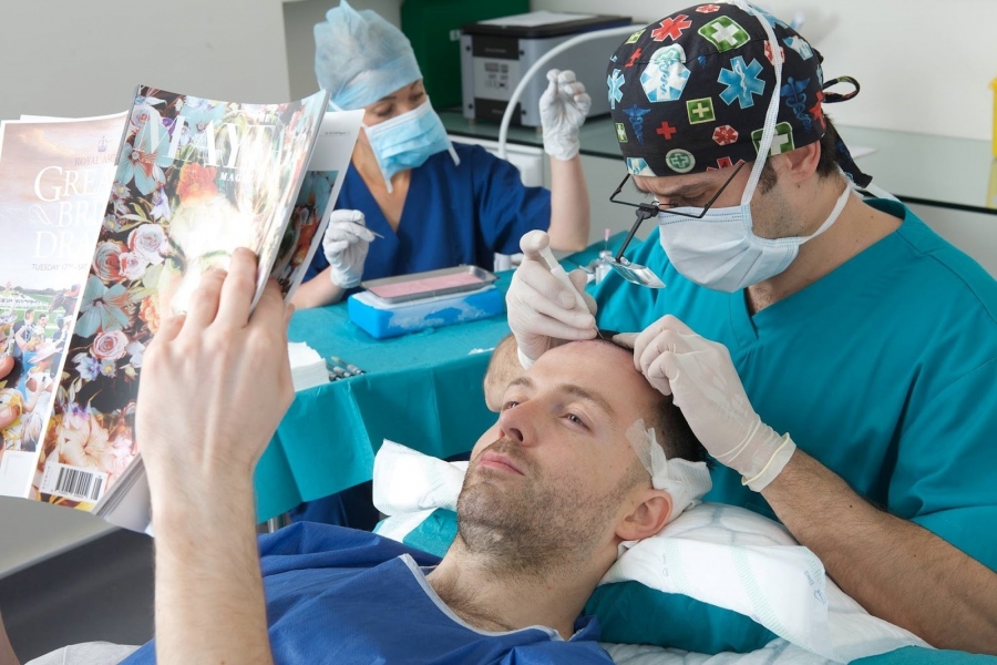Why You Should Have a Hair Transplant in Chicago