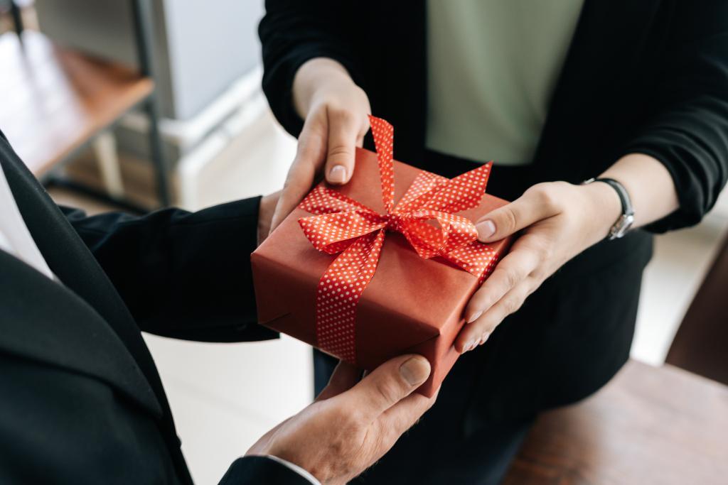 Unique Gift Ideas For Family and Friends